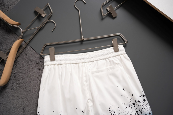 L1vv Short