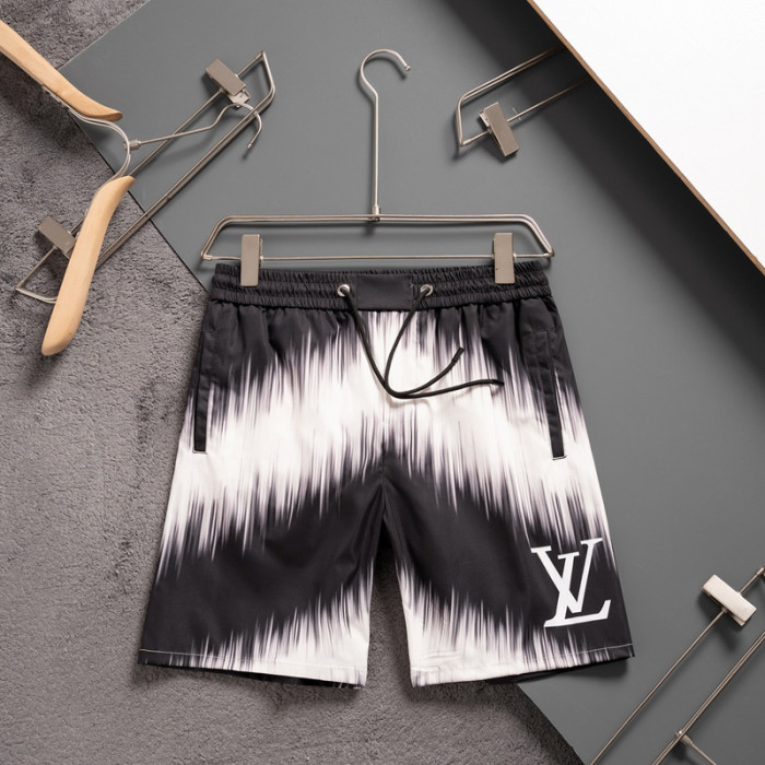 L1vv Short