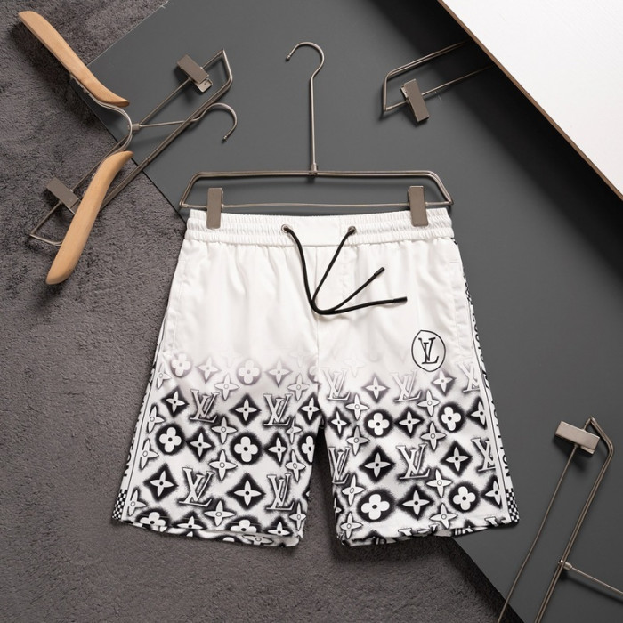 L1vv Short