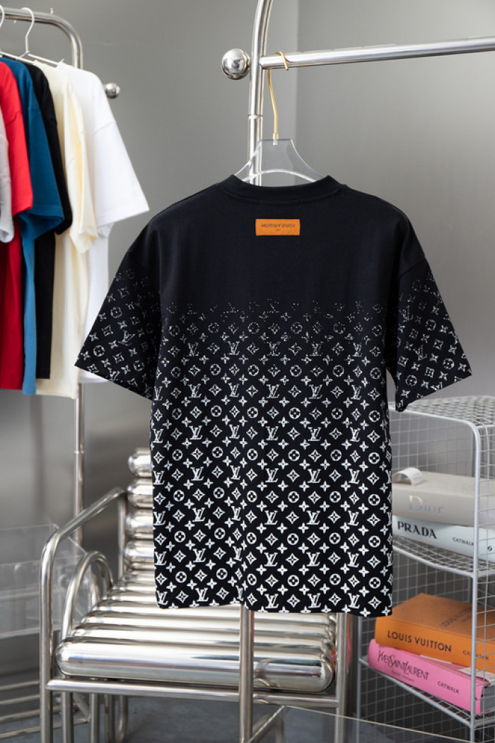 L1vv T-Shirt