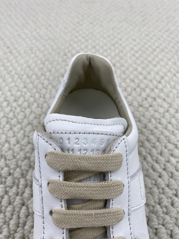 ma*s*n Ma*i*la shoes