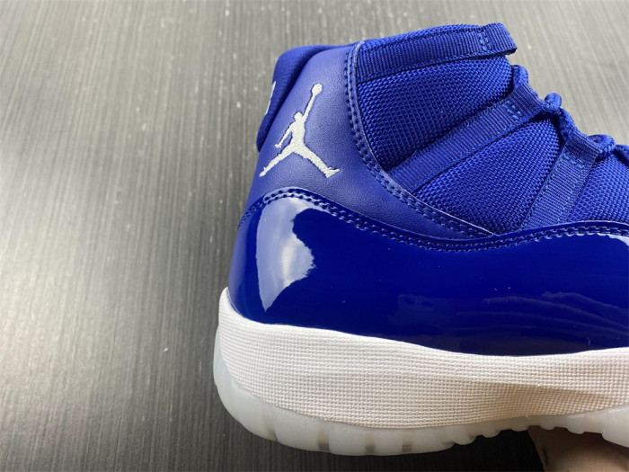Air Jordan 11 Midnight Navy AT7802-115