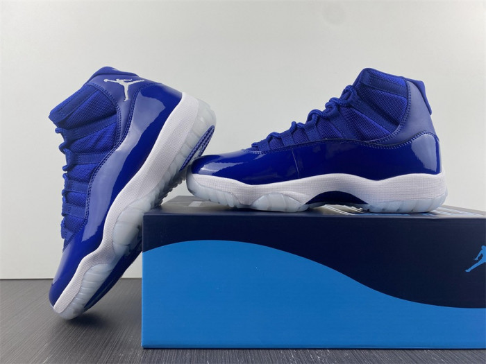 Air Jordan 11 Midnight Navy AT7802-115