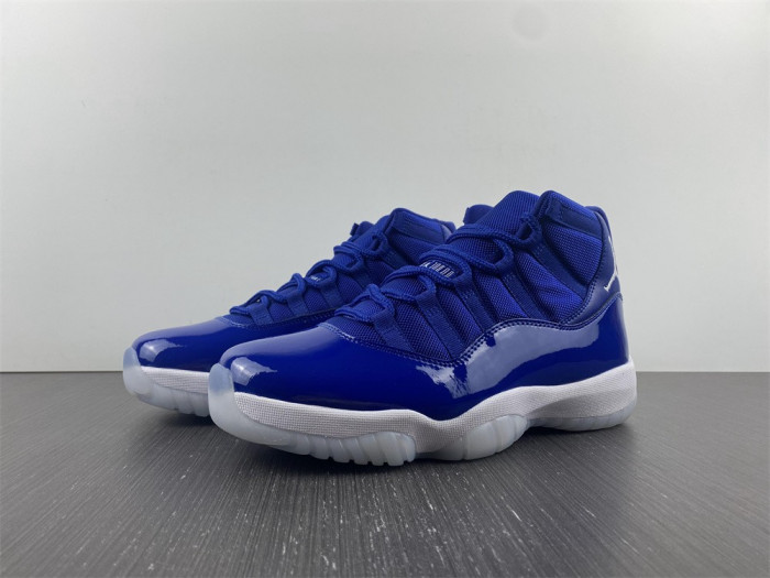 Air Jordan 11 Midnight Navy AT7802-115