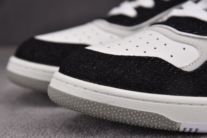B27 SNEAKER