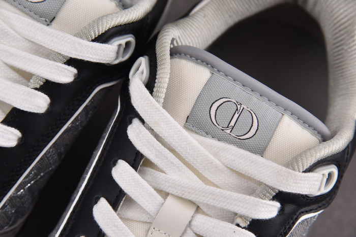 B27 SNEAKER