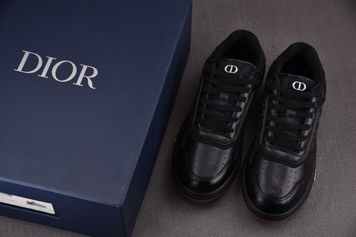 B27 SNEAKER