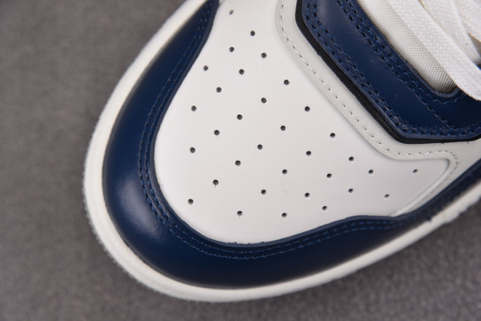 B27 SNEAKER
