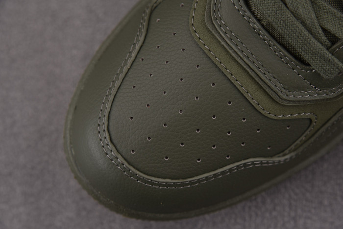 B27 SNEAKER