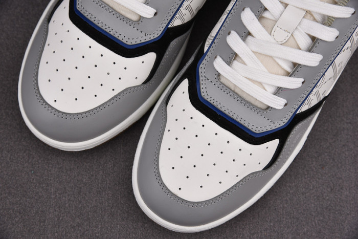 B27 SNEAKER