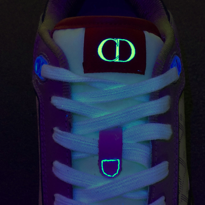 B27 SNEAKER