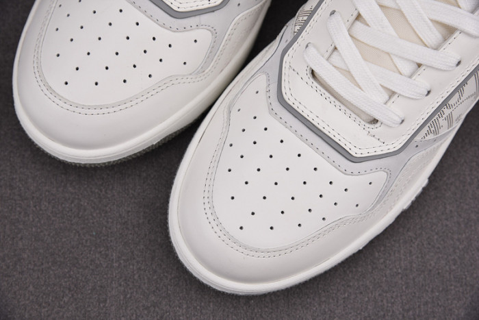 B27 SNEAKER