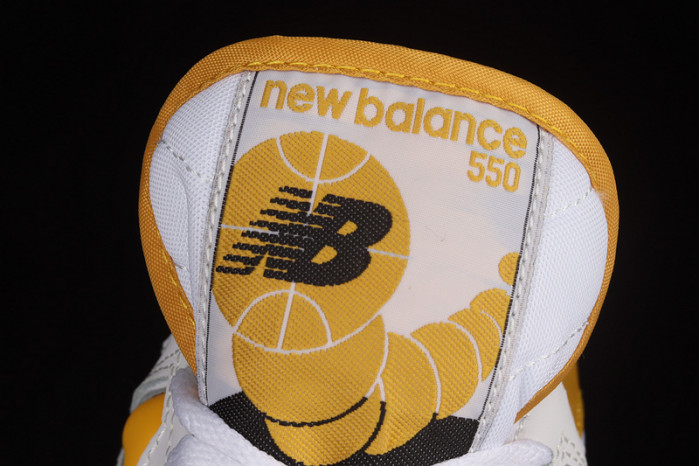 New Balance 550 Sea Salt Varsity Gold BB550LA1