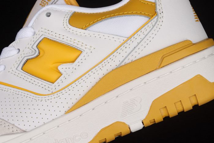 New Balance 550 Sea Salt Varsity Gold BB550LA1