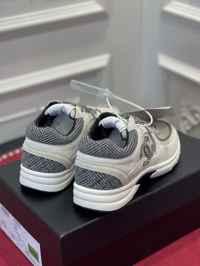 CH SNEAKERS