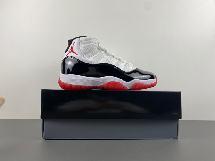 AIR JORDAN 11 Reverse CT8012-106