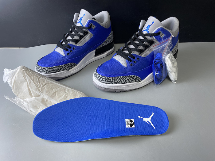 Air Jordan 3 Retro Varsity Royal Cement CT8532-400