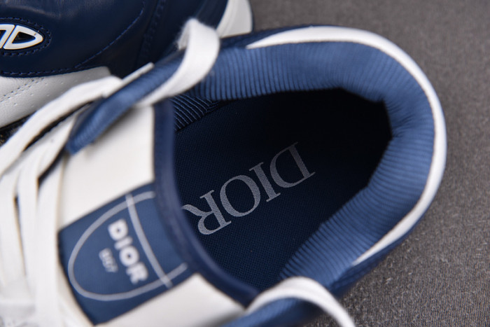 D1OR B57 Shoes