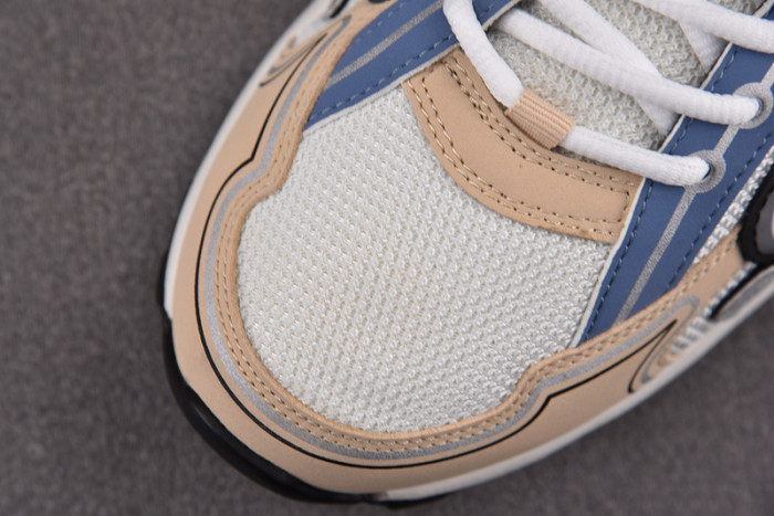 D1OR B30 Sneakers