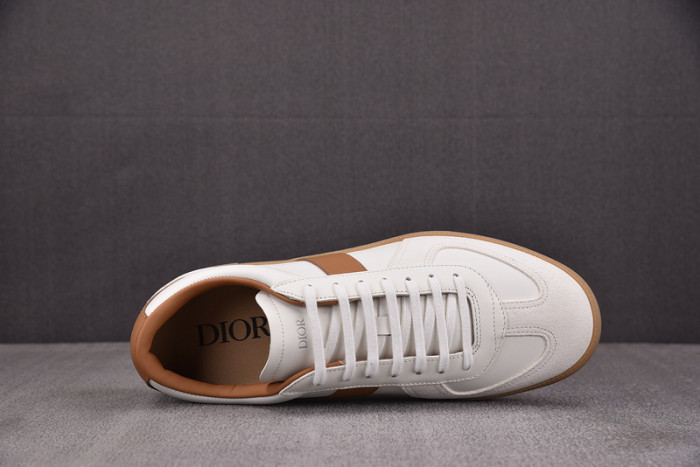 D1OR B01 Sneakers