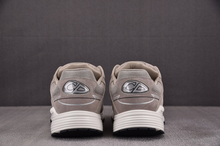 D1or B30 Sneakers