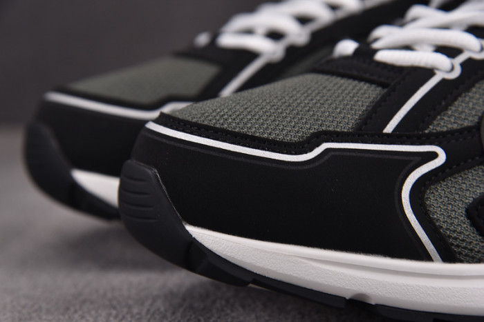 D1OR B30 Sneakers