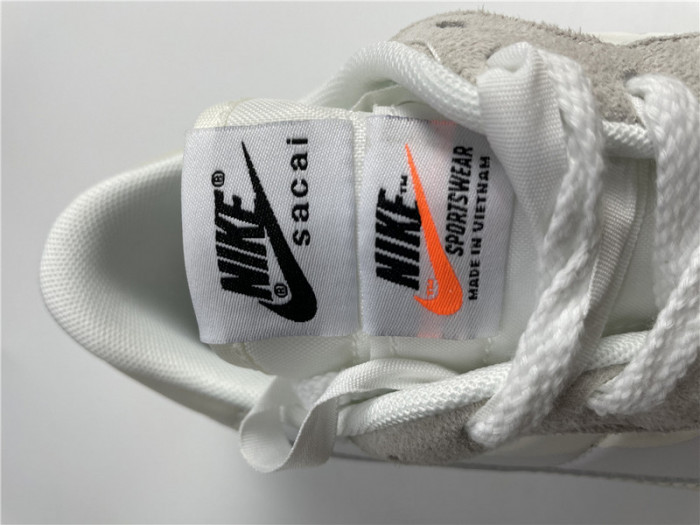 Sacai x Nike VaporWaffle 3.0 DD1875-100