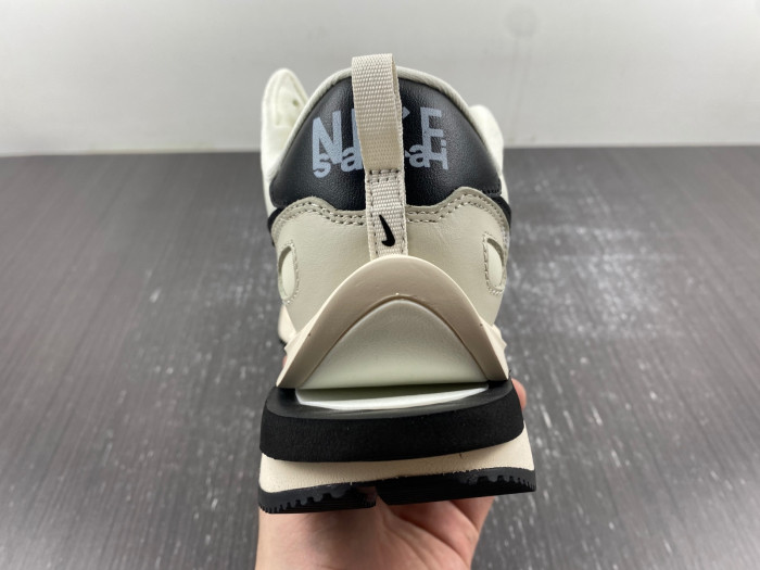 Nike Sacai x VaporWaffle Grey White DD1875-101