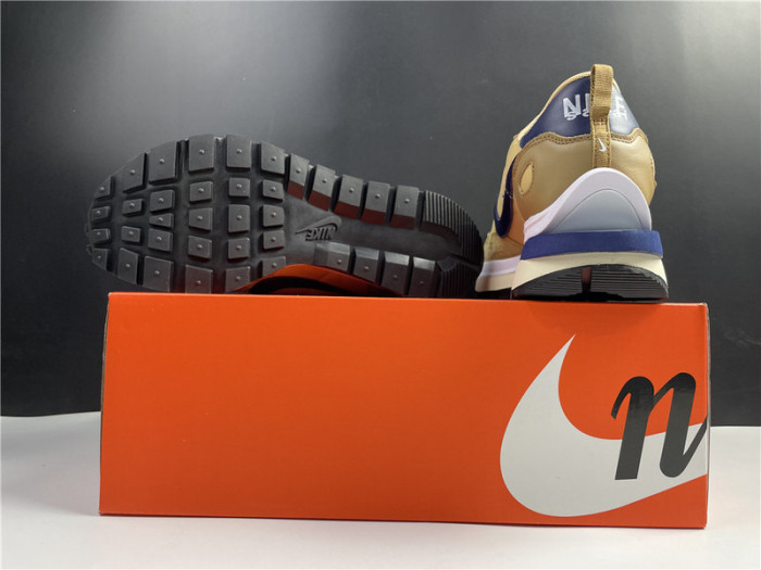 Nike Vaporwaffle sacai Sesame Blue Void DD1875-200