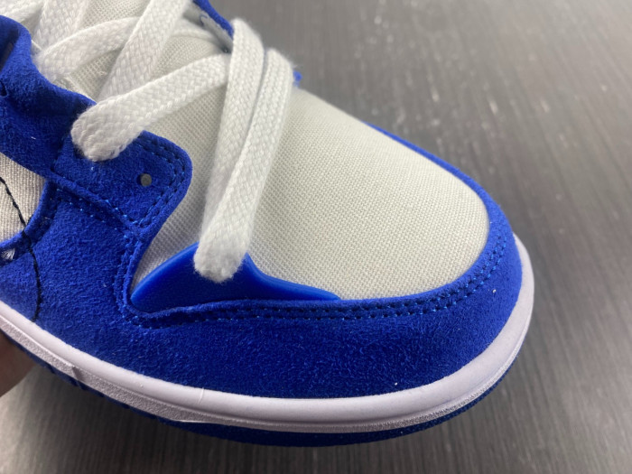 ike Dunk Low Disrupt 2 “Hyper Royal” DH4402-102