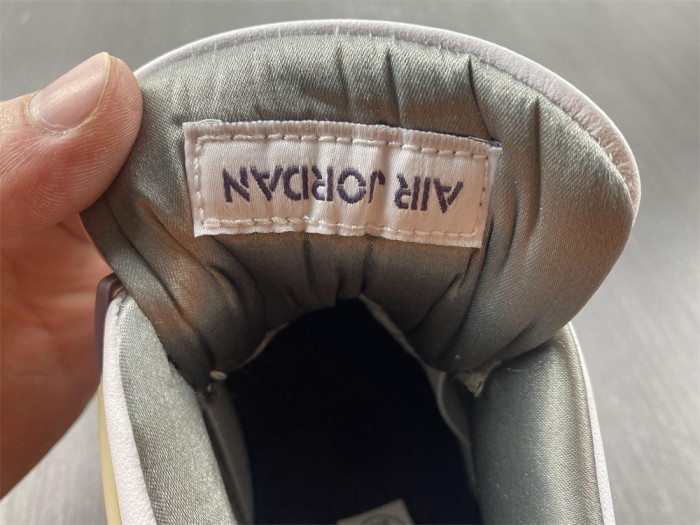 Air Jordan 4 x A Ma Maniere DH6927-068
