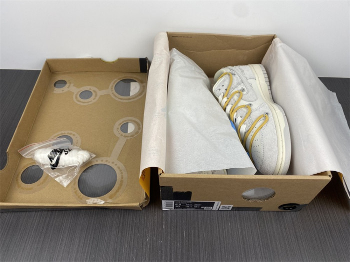OF X Nike Dunk Low Lot 34 of 50 DJ0950-102