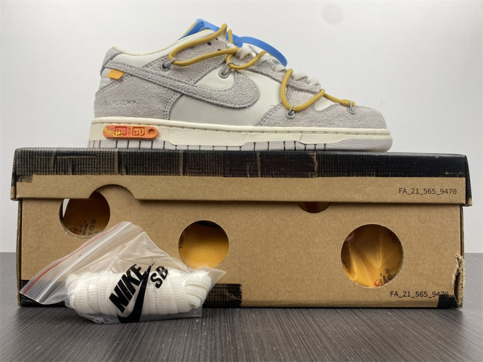 OF X Nike Dunk Low Lot 34 of 50 DJ0950-102