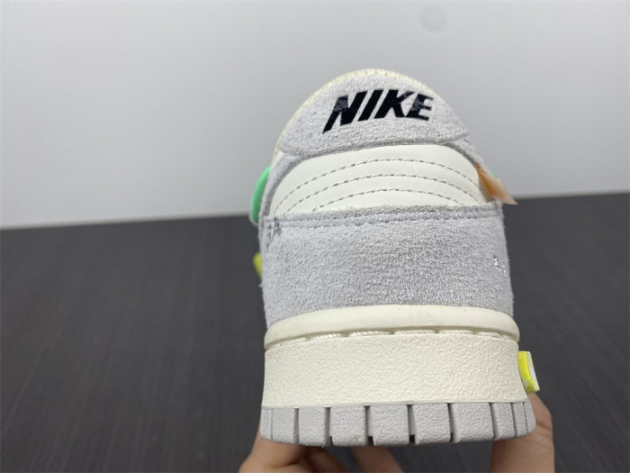 OF X Nike Dunk Low Lot 14 of 50 DJ0950-106