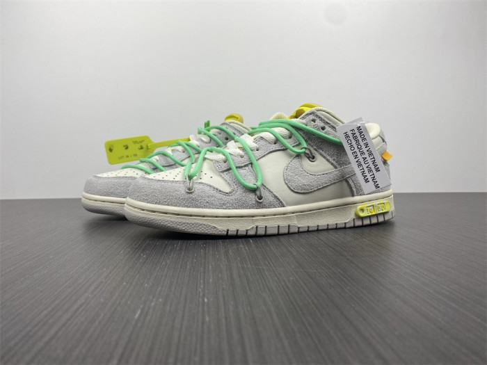 OF X Nike Dunk Low Lot 14 of 50 DJ0950-106