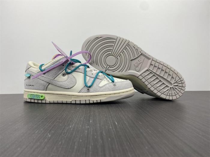 OF X Nike Dunk Low Lot 36 of 50 DJ0950-107