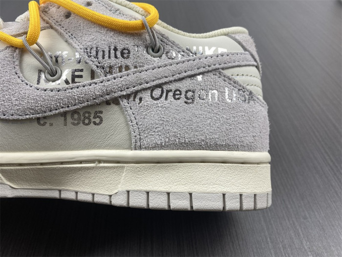 OF X Nike Dunk Low Lot 39 of 50 DJ0950-109