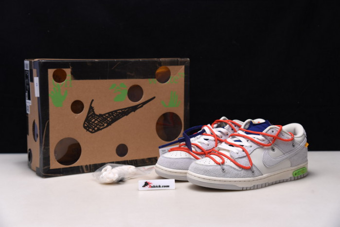 OF X Nike Dunk Low Lot 13 of 50 DJ0950-110
