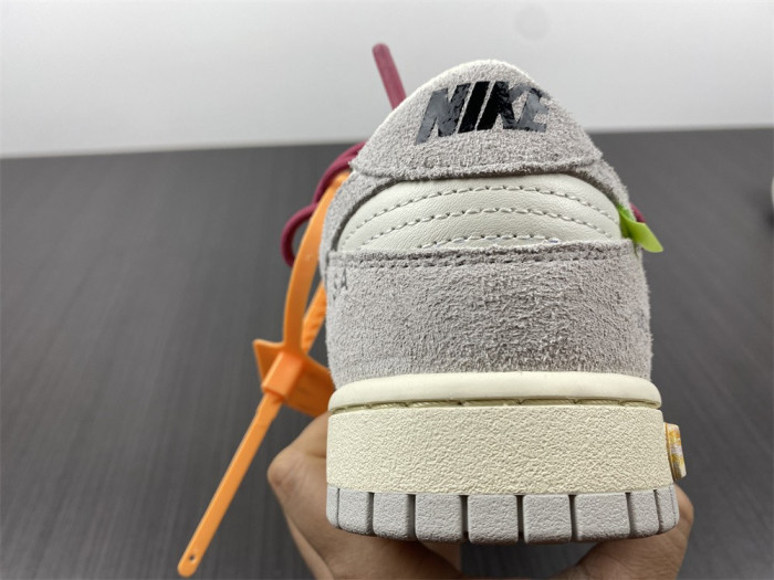 OF X Nike Dunk Low Lot 35 of 50 DJ0950-114