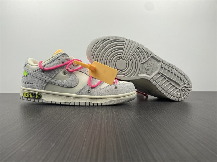 OF X Nike Dunk Low Lot 17 of 50 DJ0950-117