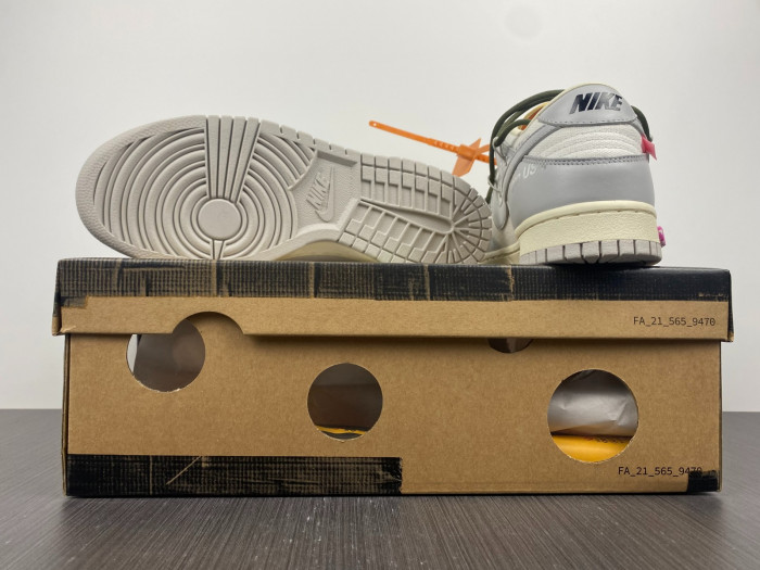 OF X Nike Dunk Low Lot 22 of 50 DM1602-124