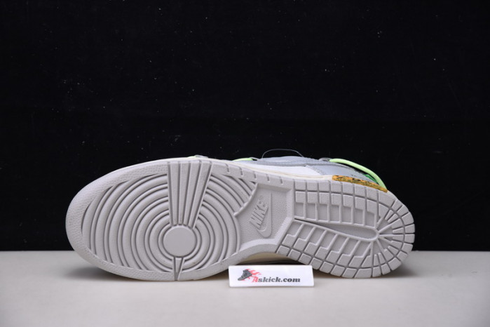OF X Nike Dunk Low Lot 43 of 50 DM1602-128