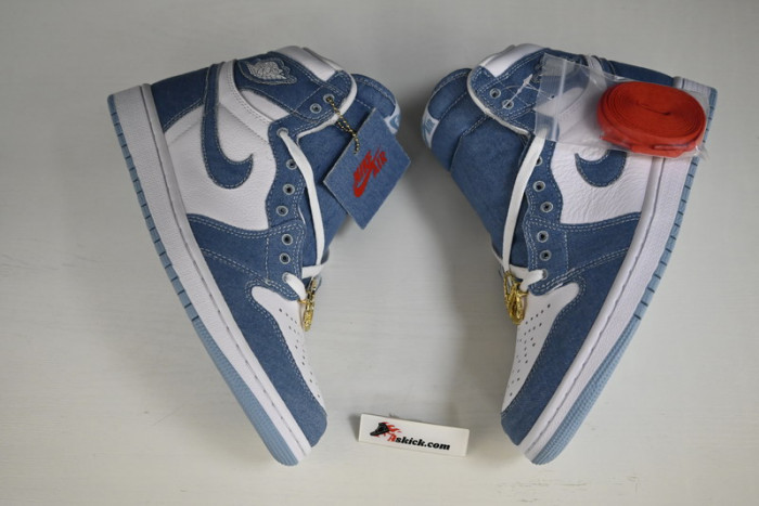 Air Jordan 1 High OG WMNS “Denim” DM9036-104