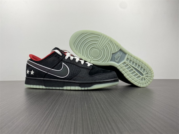 Nike Further Celebrates The Summoner’s Rift With This LPL x Dunk Low DO2327-011