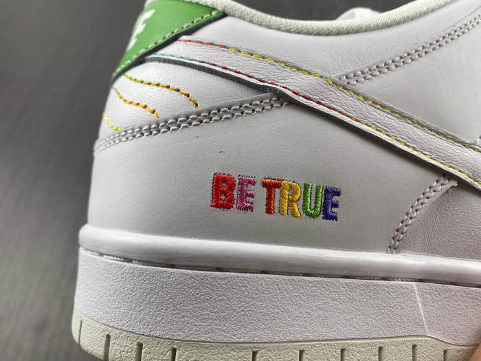 Nike SB Dunk Low Pro Be True DR4876-100