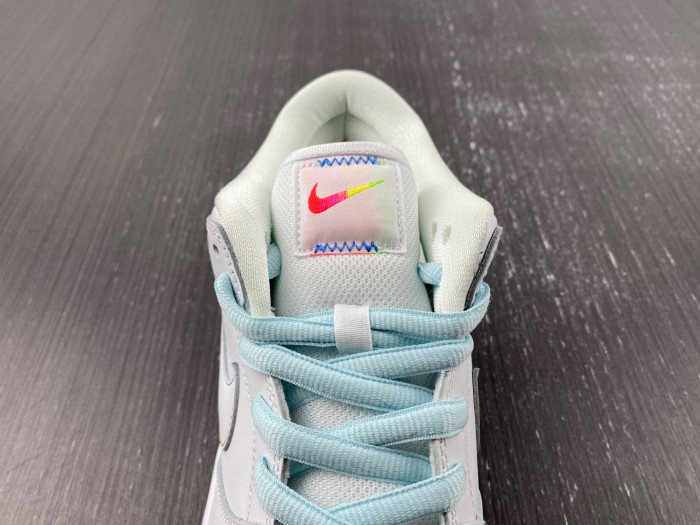 Nike SB Dunk Low Pro Be True DR4876-100