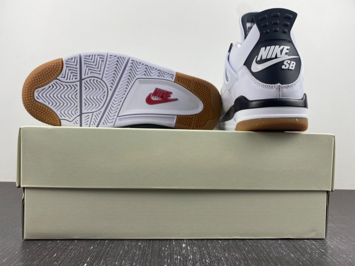 Air Jordan 4 Retro white grey black