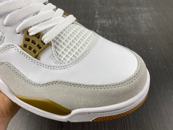 Air Jordan 4 Retro DR5415-120