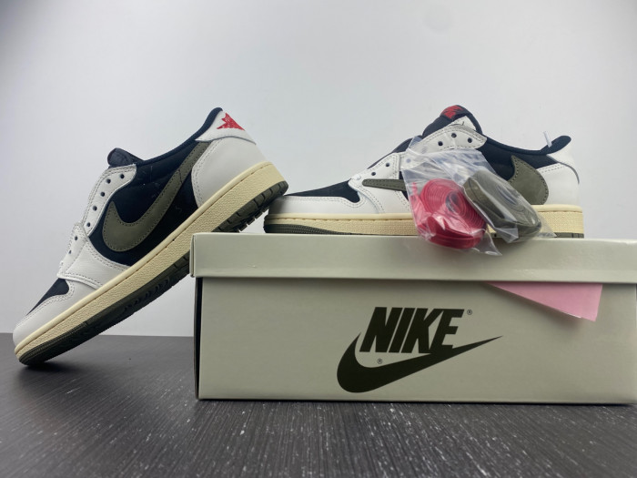 Travis Scott x Air Jordan 1 Low OG “Olive”  DZ4137-106