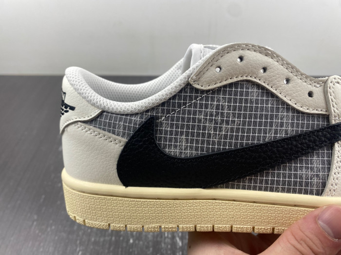 Travis Scott x Air Jordan 1 Low top DZ8866-192